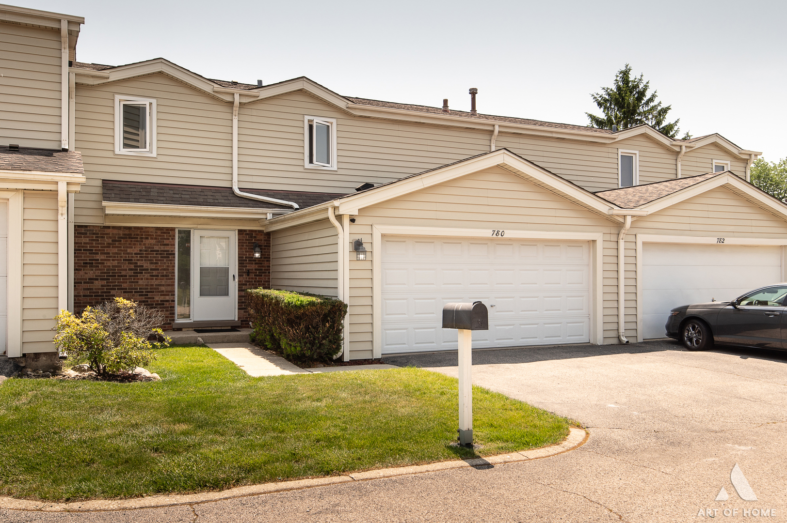 780 Buckingham Court