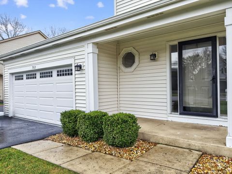 Tiny photo for 702 Pinehurst Drive, North Aurora, IL 60542 (MLS # 12591753)