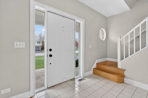 Tiny photo for 702 Pinehurst Drive, North Aurora, IL 60542 (MLS # 12591753)