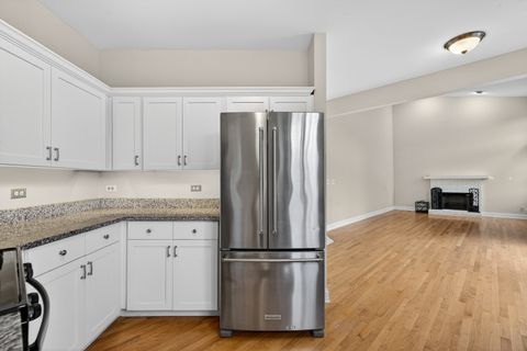 Tiny photo for 702 Pinehurst Drive, North Aurora, IL 60542 (MLS # 12591753)