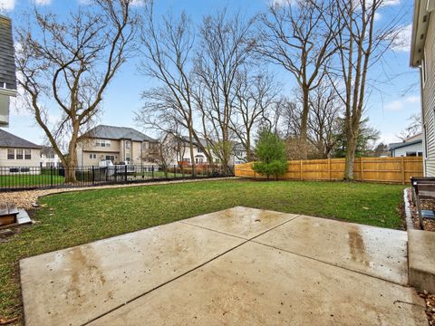 Tiny photo for 702 Pinehurst Drive, North Aurora, IL 60542 (MLS # 12591753)