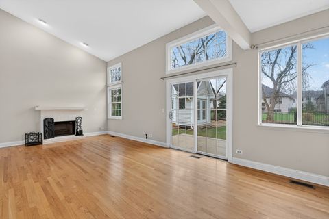 Tiny photo for 702 Pinehurst Drive, North Aurora, IL 60542 (MLS # 12591753)