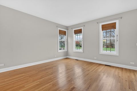 Tiny photo for 702 Pinehurst Drive, North Aurora, IL 60542 (MLS # 12591753)