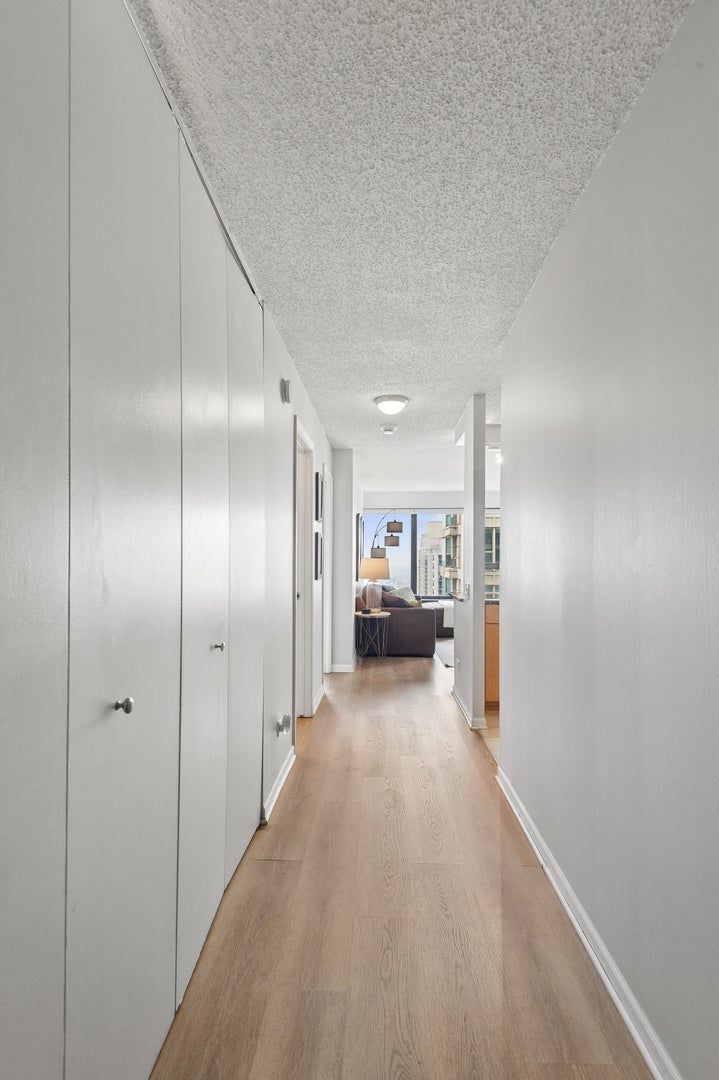 30 E Huron Street 5006