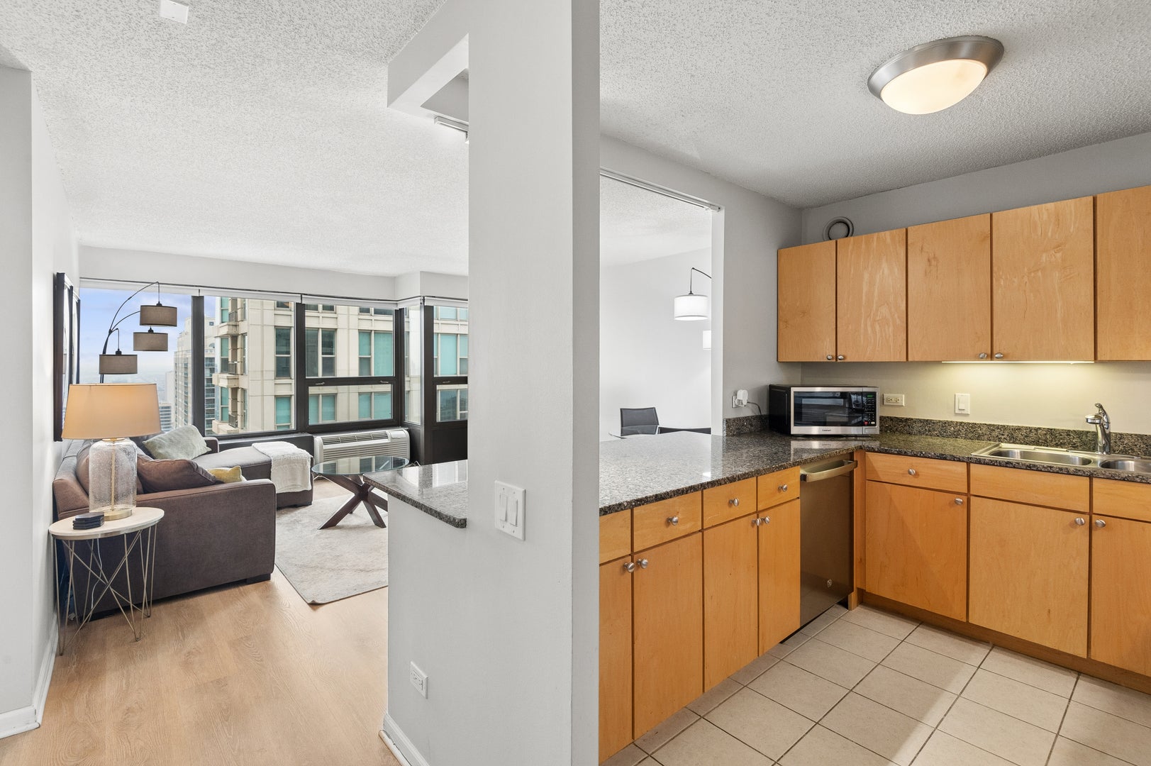 30 E Huron Street 5006