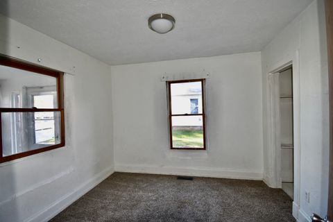 Tiny photo for 1622 Illinois Street, Bloomington, IL 61701 (MLS # 12506158)