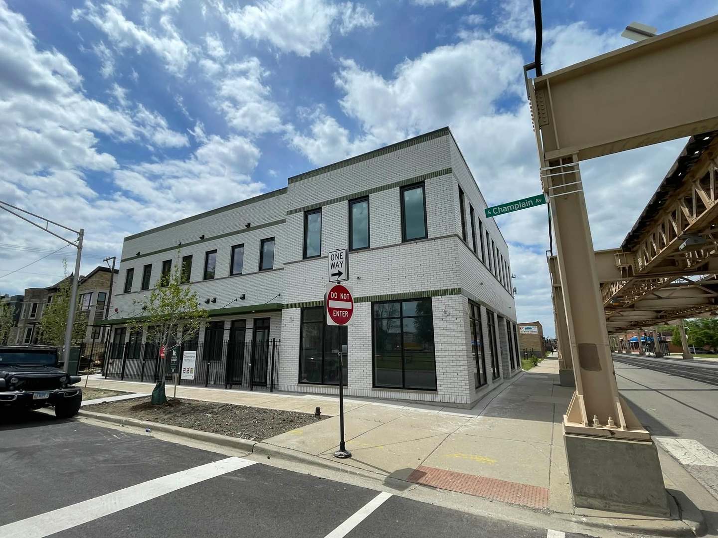 6302 S Champlain Avenue 3 - Photo 4