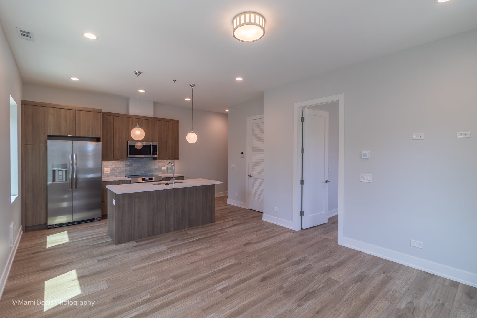 6302 S Champlain Avenue 2E - Photo 3