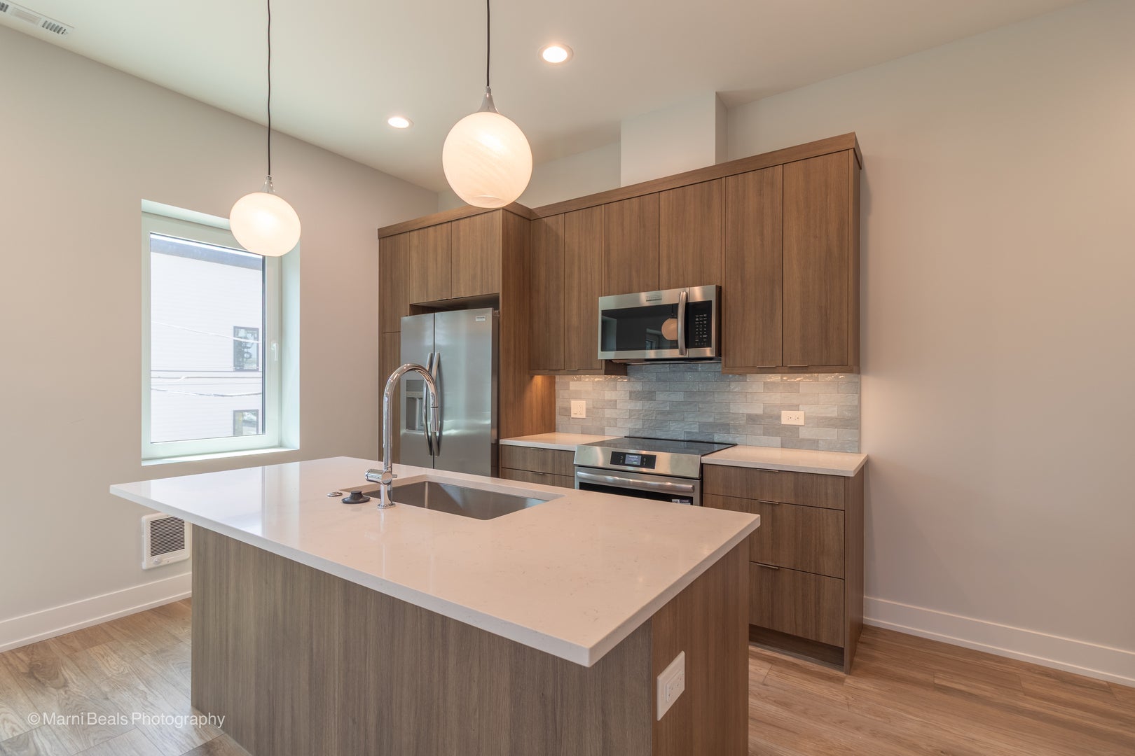 6302 S Champlain Avenue 2E - Photo 4