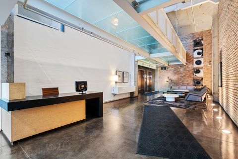 Tiny photo for 1800 W Grace Street #411, Chicago, IL 60613 (MLS # 12578191)