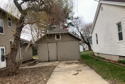 Tiny photo for 1662 S Chicago Avenue, Freeport, IL 61032 (MLS # 12609359)