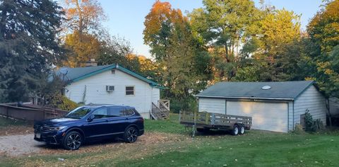 Photo of 91 Lippincott Road, Fox Lake, IL 60020 (MLS # 12511260)