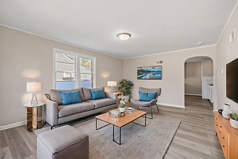 Tiny photo for 1222 Gates Street, Aurora, IL 60505 (MLS # 12507188)