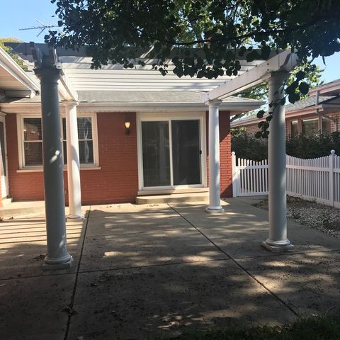 A home in Oak Lawn