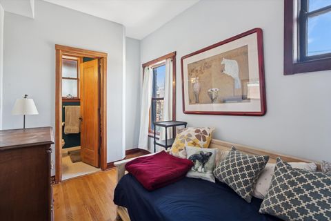 Tiny photo for 1353 W Wilson Avenue #2, Chicago, IL 60640 (MLS # 12469089)