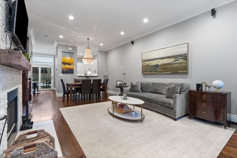 Tiny photo for 207 E 13TH Street, Chicago, IL 60605 (MLS # 12581886)