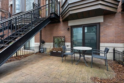 Tiny photo for 207 E 13TH Street, Chicago, IL 60605 (MLS # 12581886)