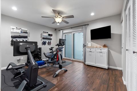 Tiny photo for 207 E 13TH Street, Chicago, IL 60605 (MLS # 12581886)