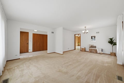 Tiny photo for 139 Harding Avenue, Des Plaines, IL 60016 (MLS # 12754140)