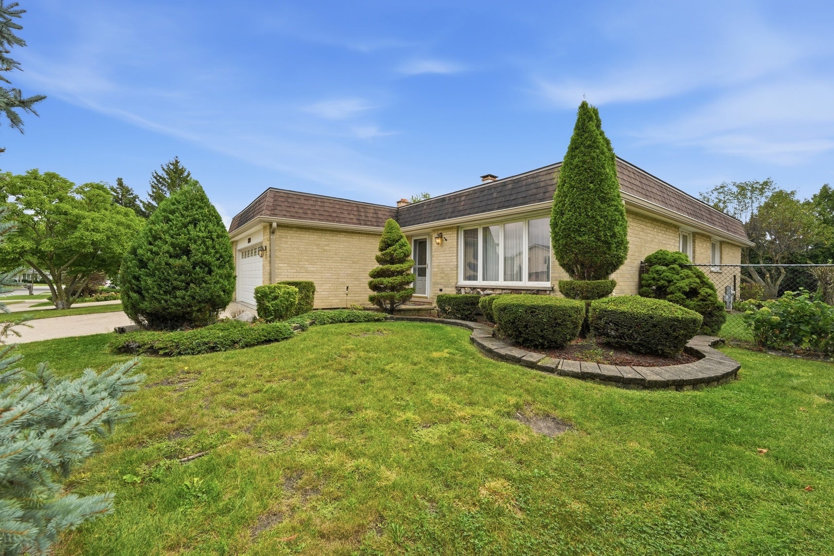 139 Harding Avenue