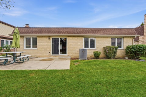 Tiny photo for 139 Harding Avenue, Des Plaines, IL 60016 (MLS # 12754140)