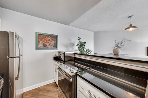 Tiny photo for 5320 N Sheridan Road #2507, Chicago, IL 60640 (MLS # 12614754)