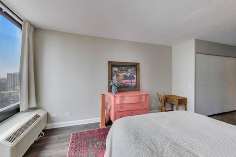 Tiny photo for 5320 N Sheridan Road #2507, Chicago, IL 60640 (MLS # 12614754)