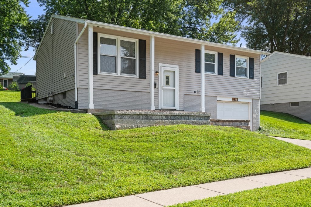 1272 Golden Valley Drive