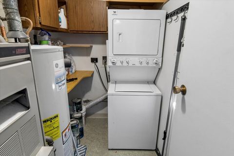 Tiny photo for 1733 Harrow Court #B, Wheaton, IL 60189 (MLS # 12572913)