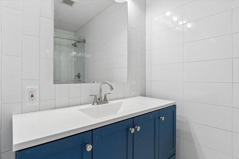 Tiny photo for 1733 Harrow Court #B, Wheaton, IL 60189 (MLS # 12572913)