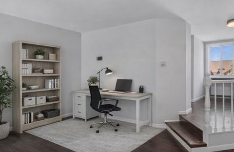 Tiny photo for 1733 Harrow Court #B, Wheaton, IL 60189 (MLS # 12572913)