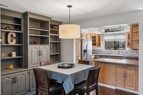 Tiny photo for 1733 Harrow Court #B, Wheaton, IL 60189 (MLS # 12572913)