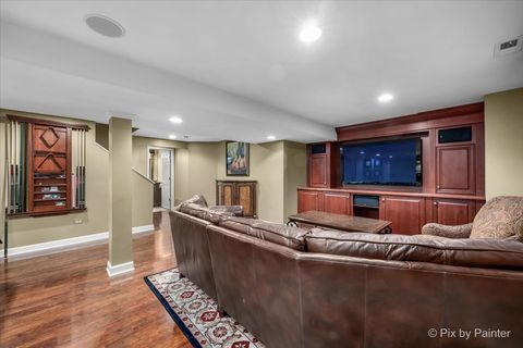 Tiny photo for 162 Greenfield Drive, Bloomingdale, IL 60108 (MLS # 12544830)