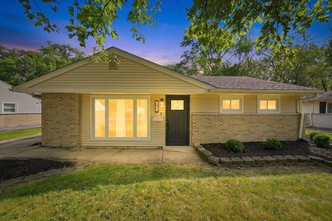 Photo of 422 Suwanee Street, Park Forest, IL 60466 (MLS # 12757513)