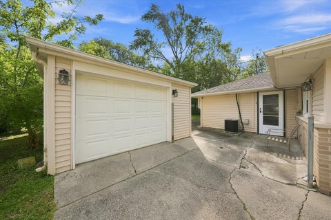 Tiny photo for 422 Suwanee Street, Park Forest, IL 60466 (MLS # 12757513)