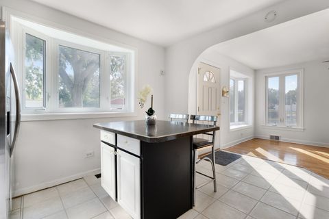 Tiny photo for 9858 Montrose Avenue, Schiller Park, IL 60176 (MLS # 12486352)