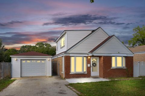 Photo of 9858 Montrose Avenue, Schiller Park, IL 60176 (MLS # 12486352)