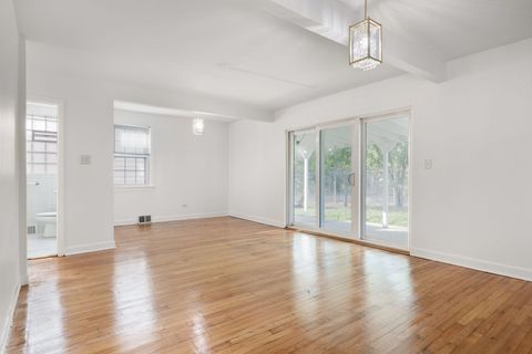 Tiny photo for 9858 Montrose Avenue, Schiller Park, IL 60176 (MLS # 12486352)