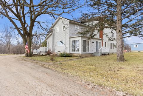 Photo of 1431 Il Route 75, Freeport, IL 61032 (MLS # 12602004)