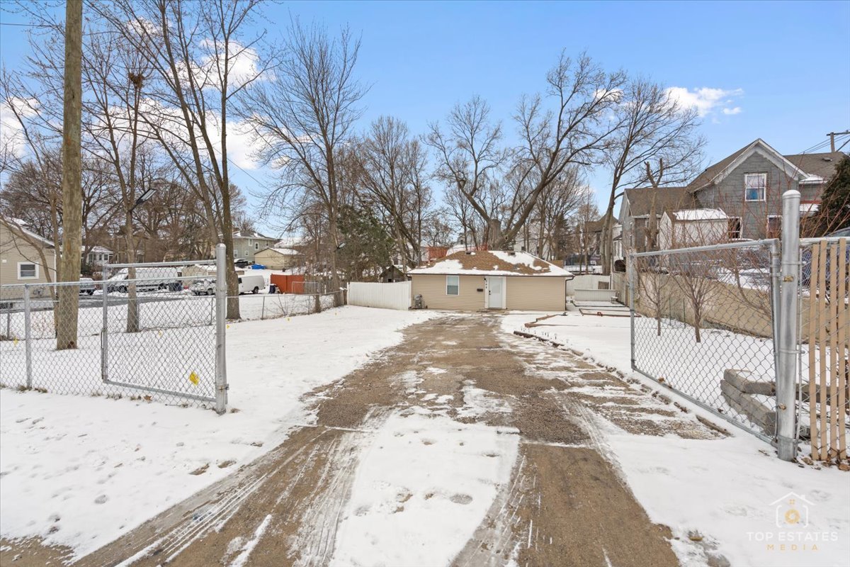 268 N Gifford Street