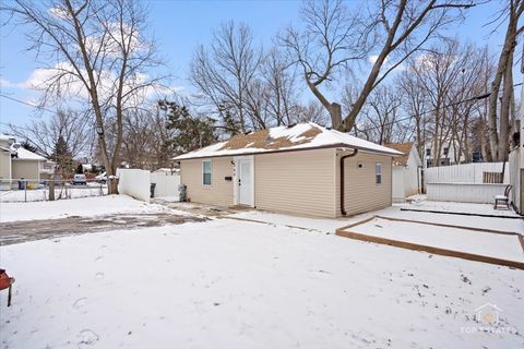 Tiny photo for 268 N Gifford Street, Elgin, IL 60120 (MLS # 12552351)