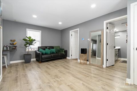 Tiny photo for 268 N Gifford Street, Elgin, IL 60120 (MLS # 12552351)