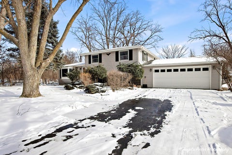 Tiny photo for 8 E Rollins Road, Round Lake Beach, IL 60073 (MLS # 12707862)