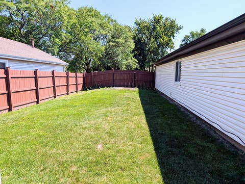 Tiny photo for 1 Oak Meadow Court, Streamwood, IL 60107 (MLS # 12705376)