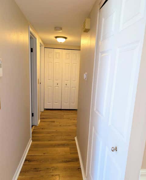 Tiny photo for 1 Oak Meadow Court, Streamwood, IL 60107 (MLS # 12705376)