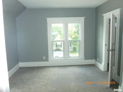 Tiny photo for 752 17TH Avenue, East Moline, IL 61244 (MLS # QC4267730)