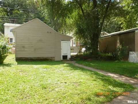 Tiny photo for 752 17TH Avenue, East Moline, IL 61244 (MLS # QC4267730)
