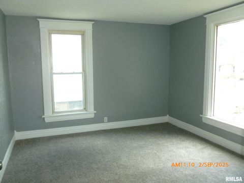 Tiny photo for 752 17TH Avenue, East Moline, IL 61244 (MLS # QC4267730)