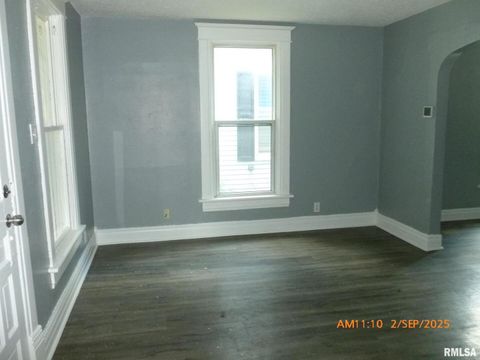 Tiny photo for 752 17TH Avenue, East Moline, IL 61244 (MLS # QC4267730)