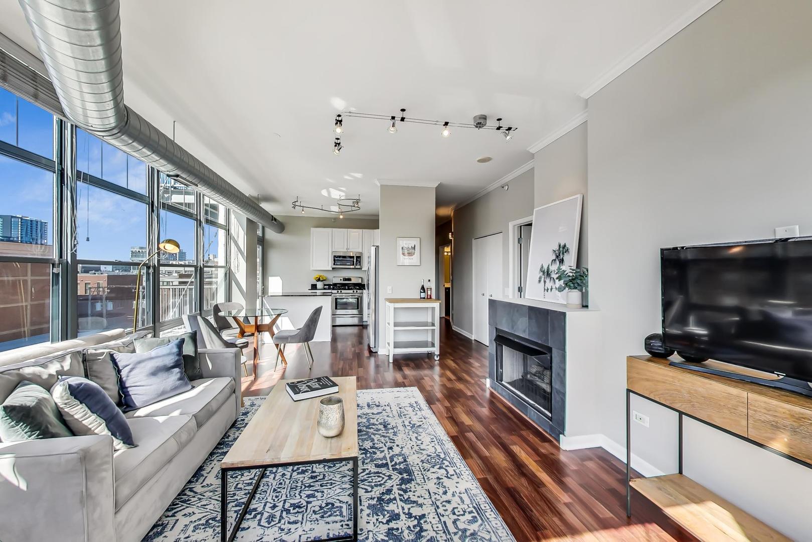 1200 W Monroe Street 511